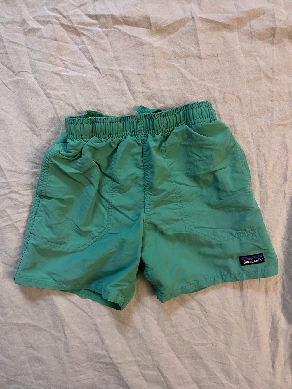 Patagonia kids baggies shorts size M / 8